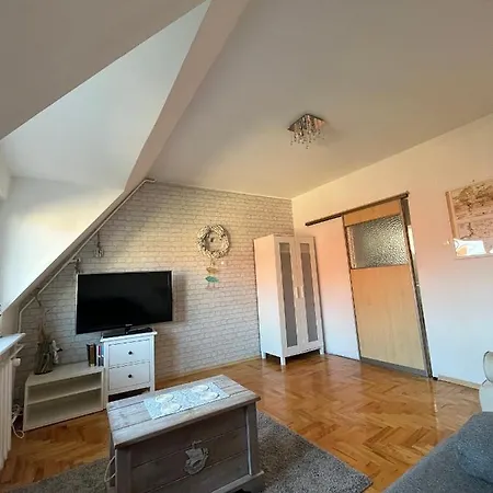 Kolobrzeska Mansarda, Narutowicza 8 كولوبرزيغ