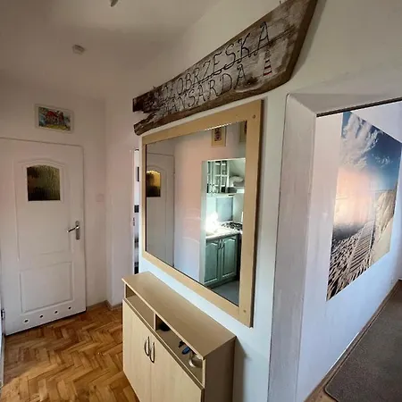 شقة Kolobrzeska Mansarda, Narutowicza 8 *