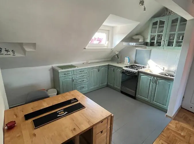 Kolobrzeska Mansarda, Narutowicza 8 * Kolberg